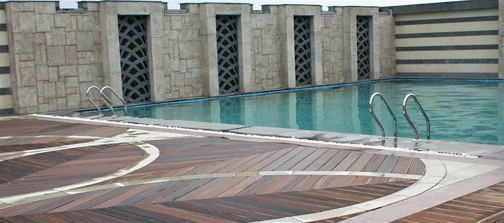 Savoy Suites Manesar Gurgáon Kültér fotó