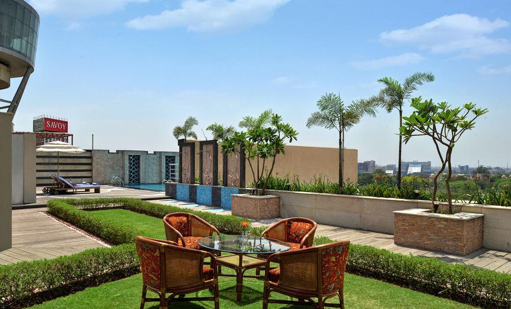 Savoy Suites Manesar Gurgáon Kültér fotó