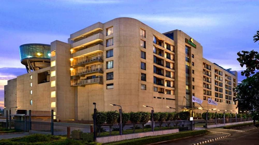 Savoy Suites Manesar Gurgáon Kültér fotó