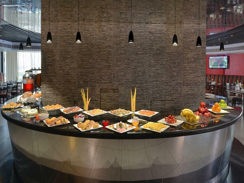 Savoy Suites Manesar Gurgáon Kültér fotó