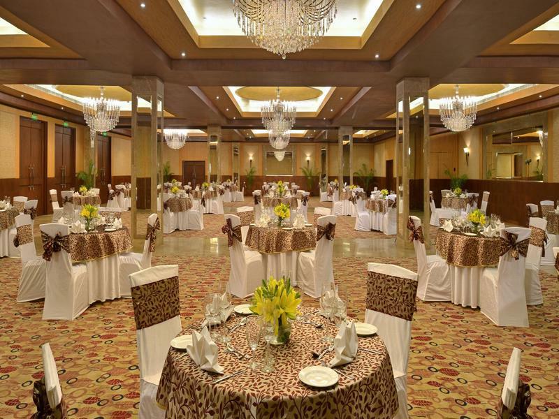 Savoy Suites Manesar Gurgáon Kültér fotó